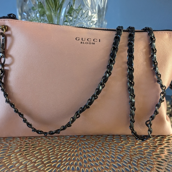 Gucci - Picture 7 of 9